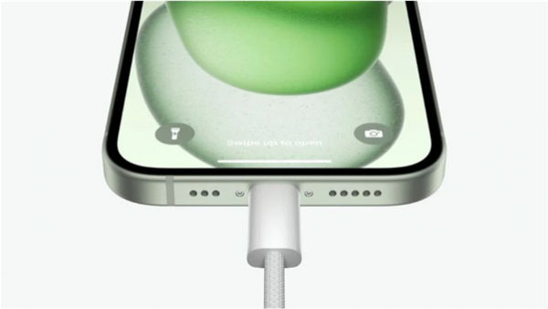苹果警告用户：iPhone 充电时切勿放在枕头或毯子下面-ios学习从入门到精通尽在姬长信