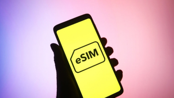 物理 SIM 卡时代已经过去，iPhone 14 系列或提供仅支持 eSIM 的版本-ios学习从入门到精通尽在姬长信