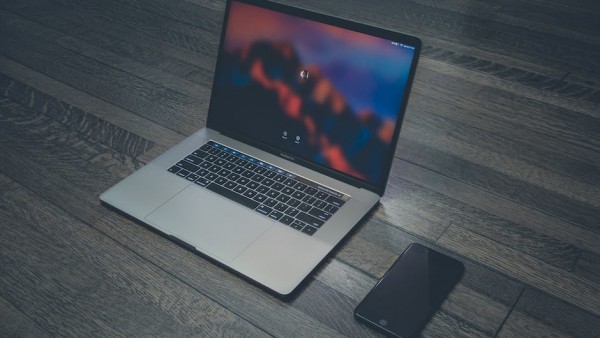 消息称苹果正开发可折叠 MacBook 笔记本电脑项目-ios学习从入门到精通尽在姬长信