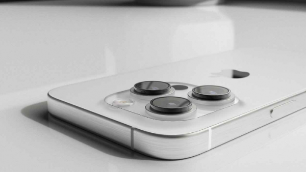 消息称 iPhone 16 Pro 或使用模压玻璃镜头，减少相机厚度-ios学习从入门到精通尽在姬长信