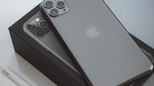 消息称潜望相机镜头或仅限于iPhone 16 Pro Max-ios学习从入门到精通尽在姬长信